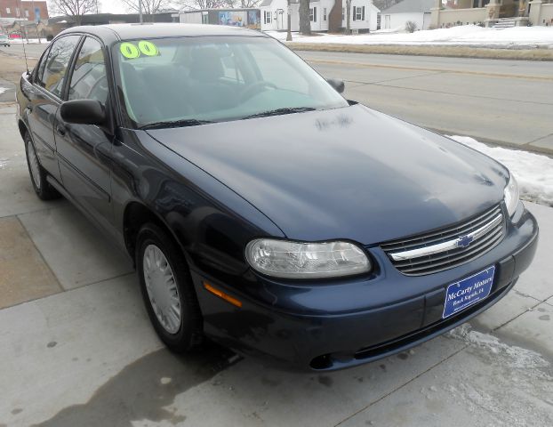 2000 Chevrolet Malibu Base