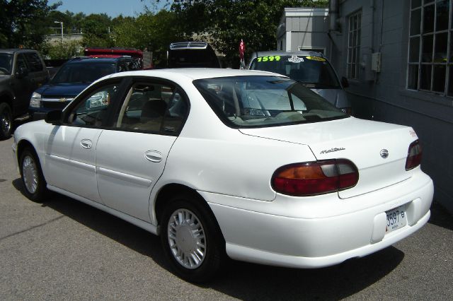 2000 Chevrolet Malibu Base