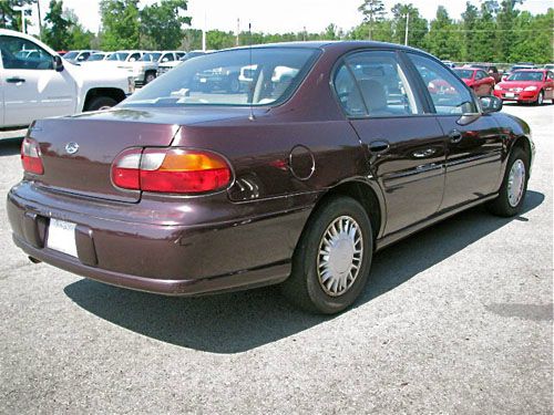 2000 Chevrolet Malibu Base