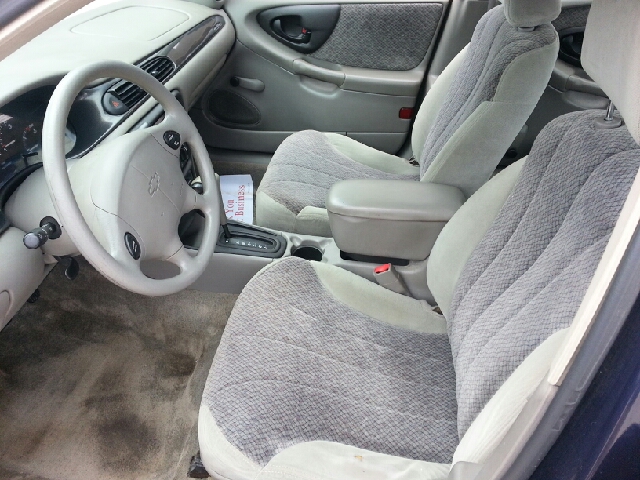 2000 Chevrolet Malibu Base