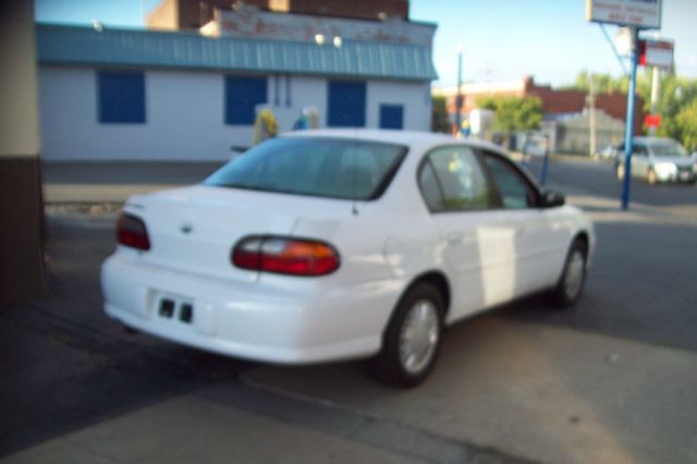 2001 Chevrolet Malibu Base