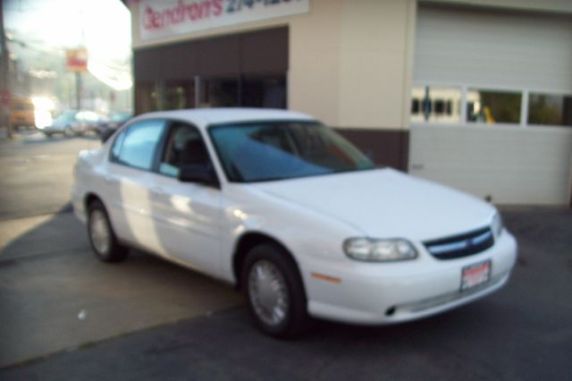2001 Chevrolet Malibu Base