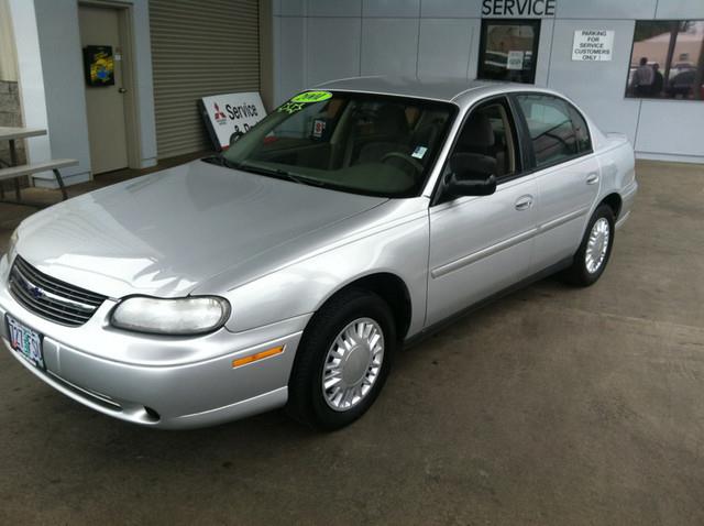 2001 Chevrolet Malibu SE Sedan