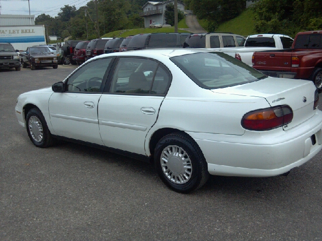 2001 Chevrolet Malibu Base