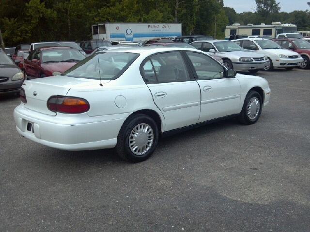 2001 Chevrolet Malibu Base
