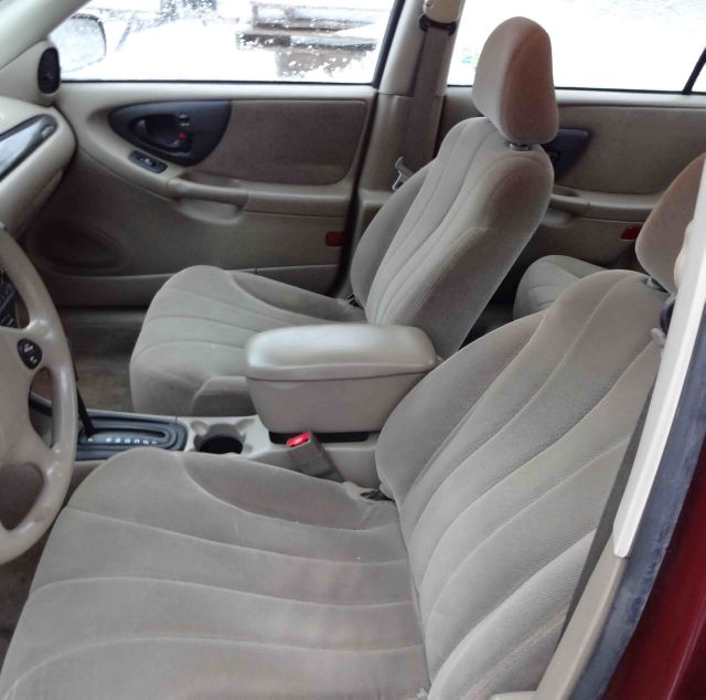 2001 Chevrolet Malibu Base