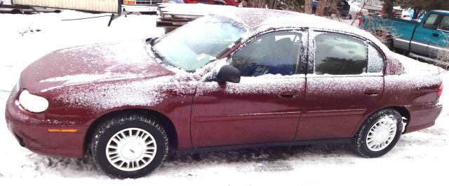 2001 Chevrolet Malibu Base