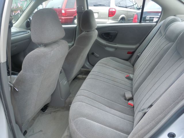 2001 Chevrolet Malibu Base
