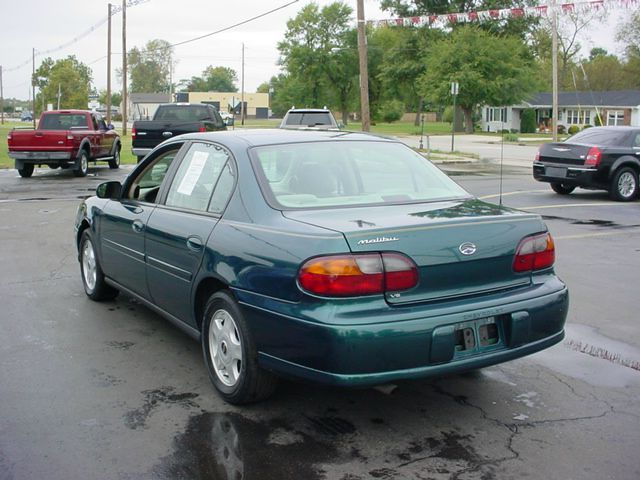 2001 Chevrolet Malibu Base
