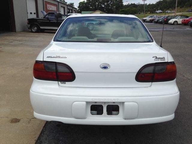 2001 Chevrolet Malibu Base