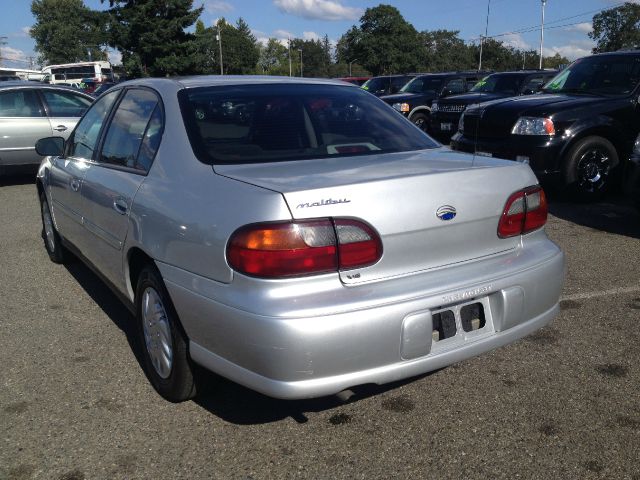 2001 Chevrolet Malibu Base