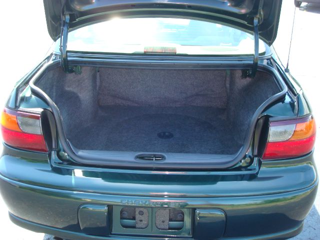 2002 Chevrolet Malibu Base