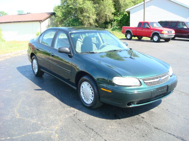 2002 Chevrolet Malibu Base