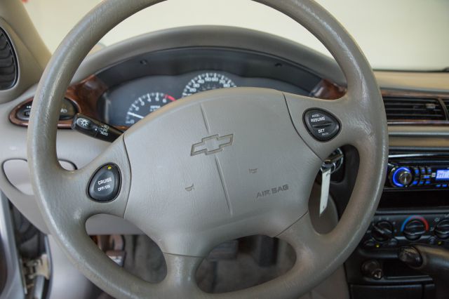 2002 Chevrolet Malibu Blk Ext With Silver Trin