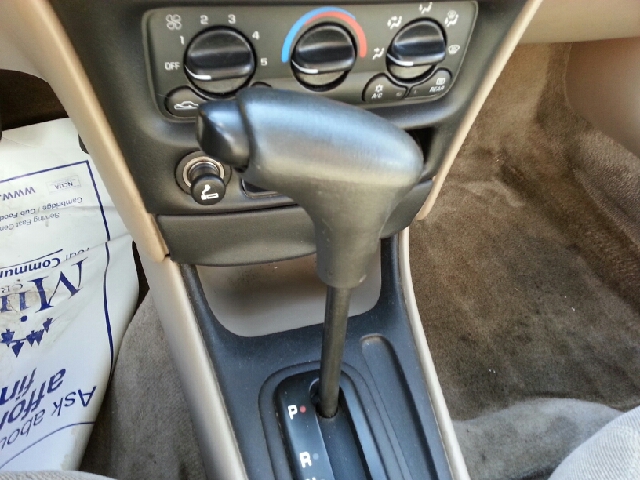 2002 Chevrolet Malibu Base