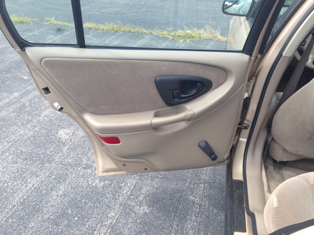 2002 Chevrolet Malibu Base