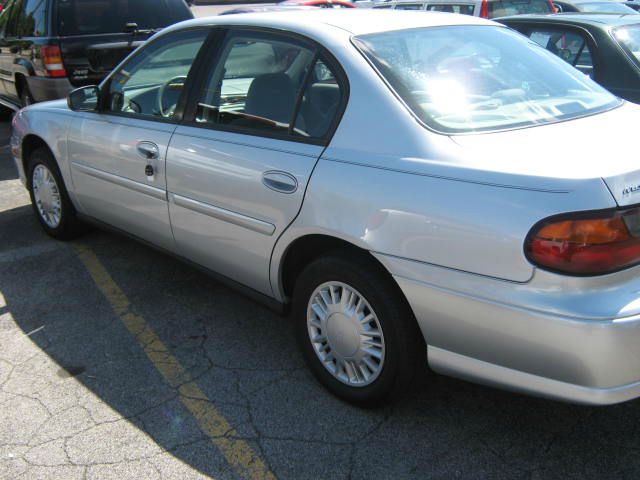 2002 Chevrolet Malibu Base