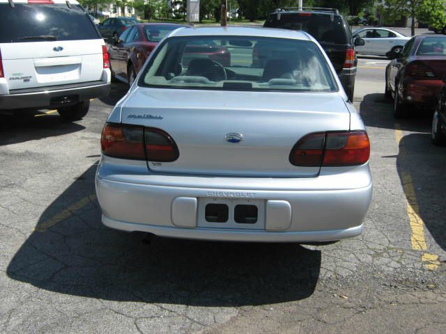 2002 Chevrolet Malibu Base
