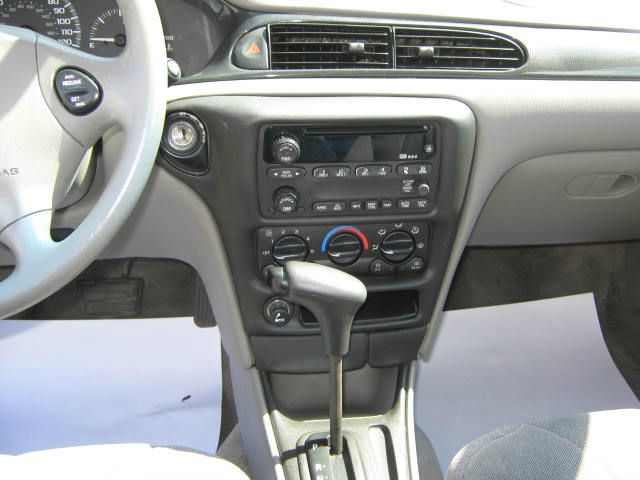 2002 Chevrolet Malibu Base