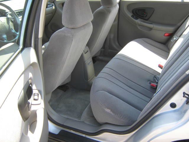 2002 Chevrolet Malibu Base