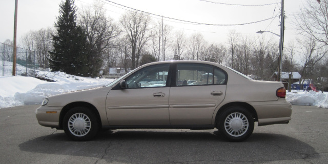 2002 Chevrolet Malibu Base