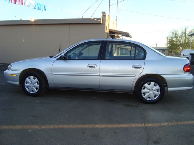 2002 Chevrolet Malibu Base