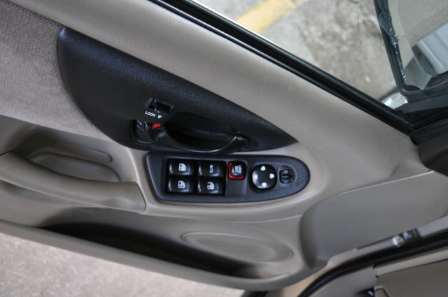 2002 Chevrolet Malibu Base