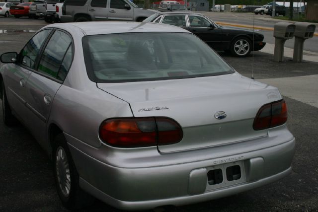 2003 Chevrolet Malibu Base