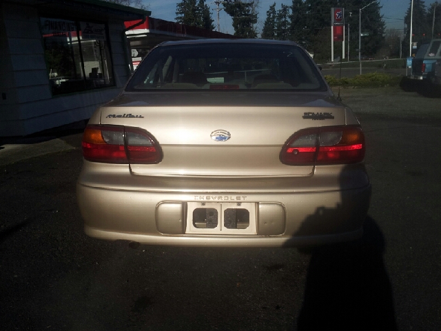 2003 Chevrolet Malibu Base
