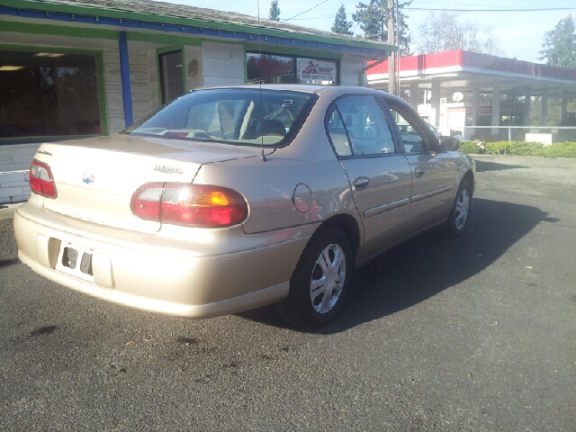 2003 Chevrolet Malibu Base