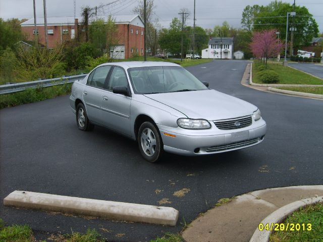 2003 Chevrolet Malibu Base