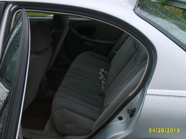 2003 Chevrolet Malibu Base