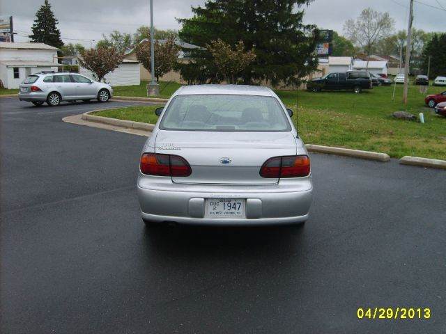 2003 Chevrolet Malibu Base