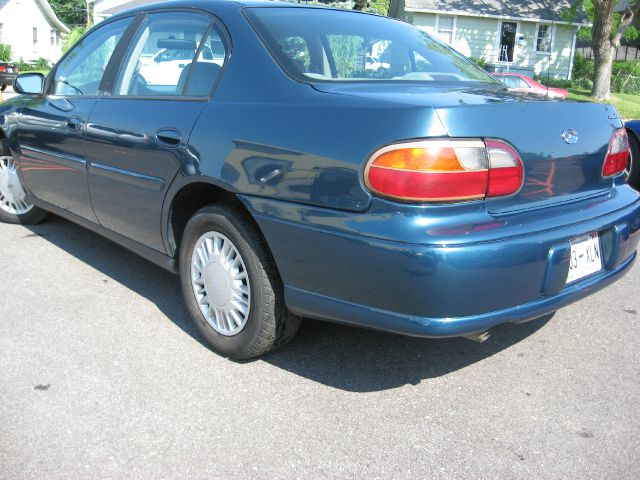 2003 Chevrolet Malibu Base