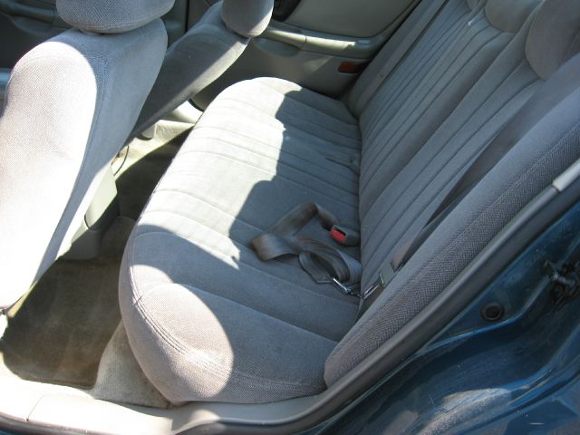 2003 Chevrolet Malibu Base