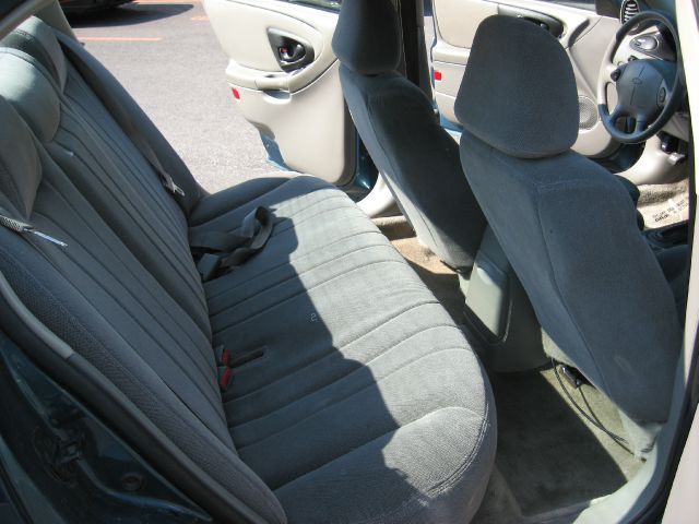 2003 Chevrolet Malibu Base