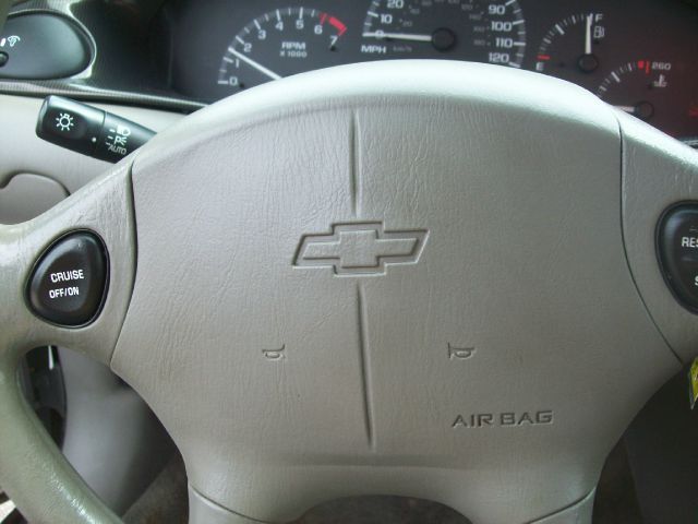 2003 Chevrolet Malibu Base