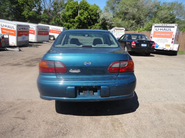 2003 Chevrolet Malibu Base