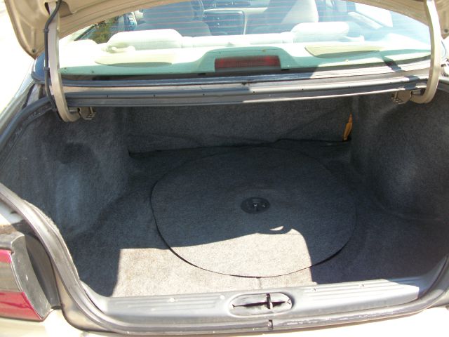 2003 Chevrolet Malibu Base