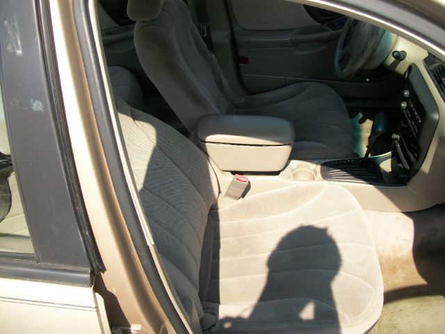 2003 Chevrolet Malibu Base