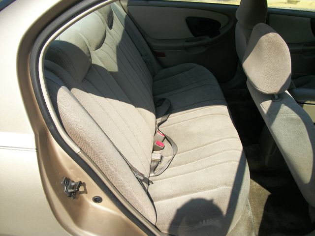 2003 Chevrolet Malibu Base