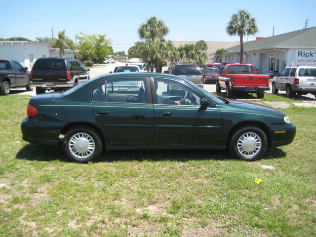 2003 Chevrolet Malibu Base