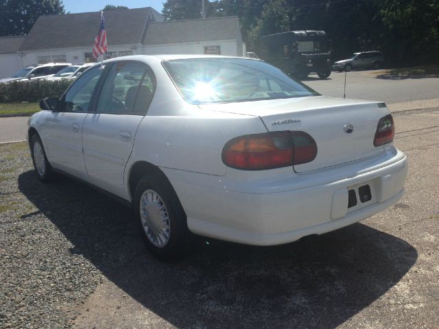 2003 Chevrolet Malibu Base