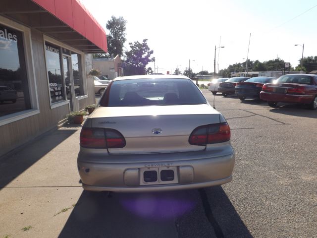 2003 Chevrolet Malibu Base
