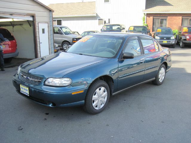 2003 Chevrolet Malibu Base