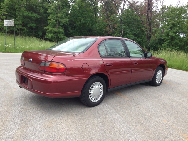 2003 Chevrolet Malibu Base