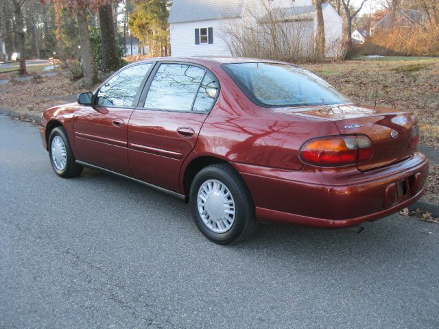 2003 Chevrolet Malibu Base