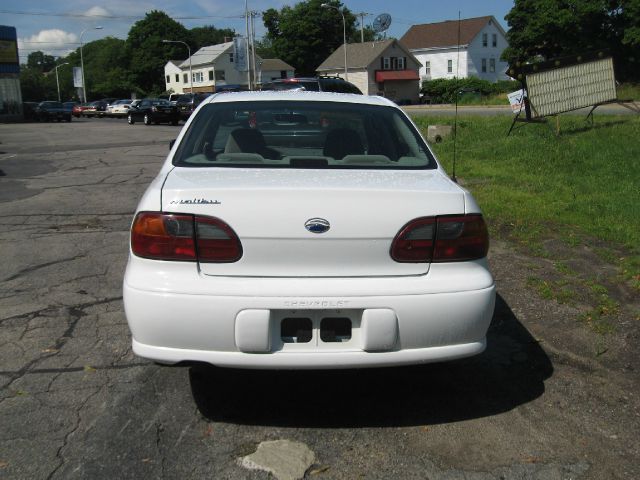 2003 Chevrolet Malibu Base