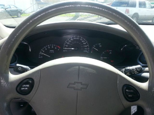 2003 Chevrolet Malibu Base