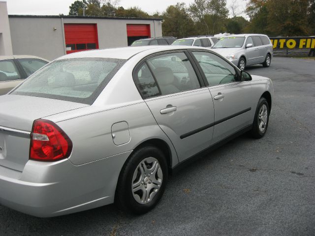 2004 Chevrolet Malibu Base